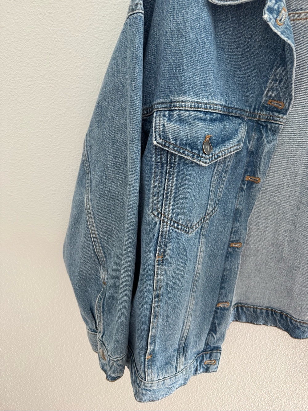 Pilcro Light Wash Blue Denim Jacket - Boxy Jean Coat - Picture 2 of 4